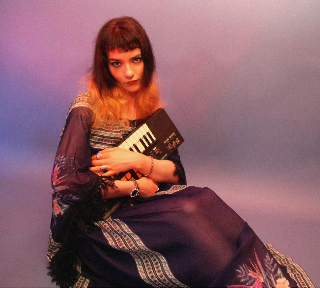 New Musik Radar - Love Me Right Page Image
